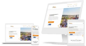Responsive Website-Design für einen Immobilienmakler in Quedlinburg, dargestellt auf Laptop, Smartphone, Desktop und Tablet. Die Webseite zeigt eine klare Struktur mit Textabschnitten, einem Foto der Stadt Quedlinburg und orangefarbenen Akzenten. Logo „ostharz immobilien“ oben links, Menü mit Kategorien wie Verkauf, Käufer, Referenzen und Über mich. Call-to-Action-Button „Jetzt Immobilienpreise ermitteln“. Bewertungssterne und Kontaktinformationen sichtbar. Modernes, übersichtliches Layout, geei